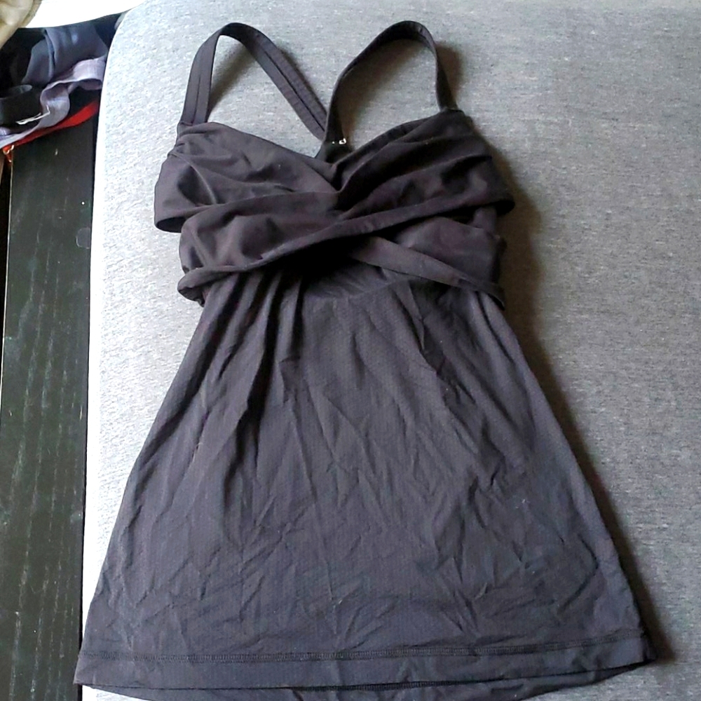 Lululemon tank
